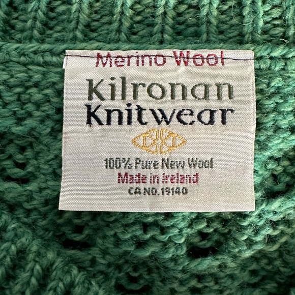 Kilronan Knitwear 100% Pure New Wool, Kelly green, cable knit, 3 buttons, Sz Sq - Picture 6 of 6